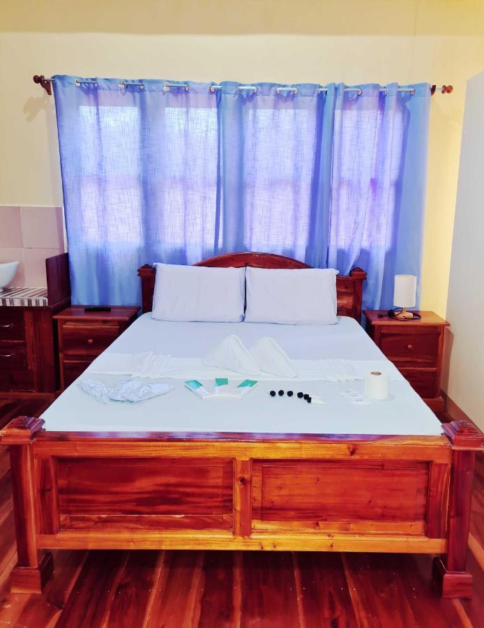 La-Familia Guest House Siquijor Luaran gambar